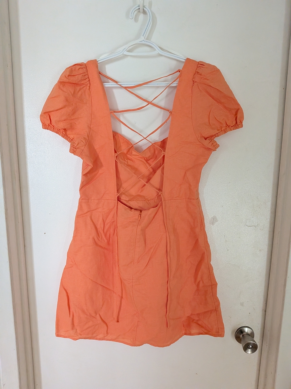 Aritzia Peach Puff-Sleeve Mini Dress with Crisscross Back - Picture 4 of 5